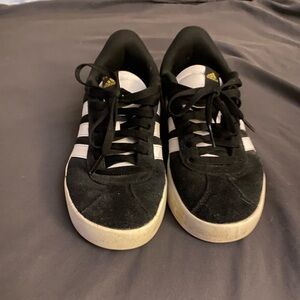 Adidas black and white size 8 women shoe